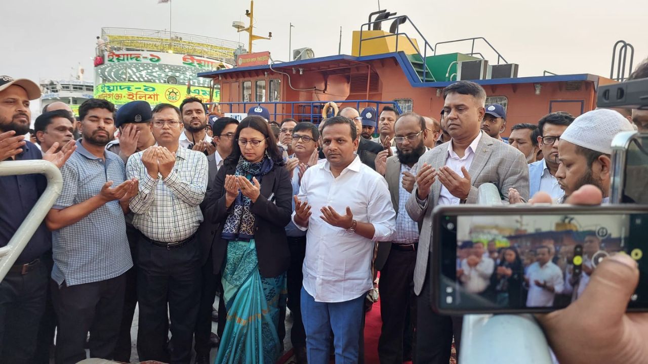 New launch ghat opens in Bosila to ease eid travel pressure