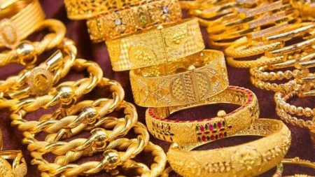 Gold prices reduced