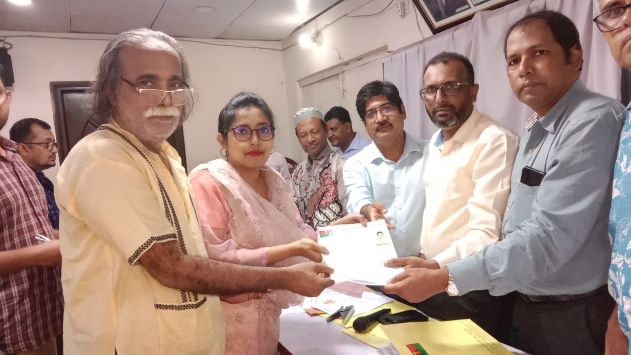 Roksana Alam seeks public support for reserved seat in Chandpur
