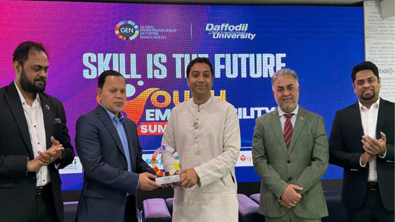 Bobby Hajjaj urges students to take innovative projects