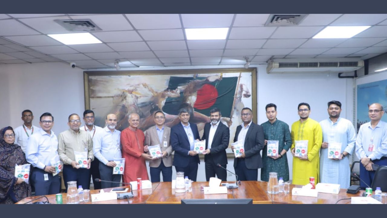 Biman, ACI join hands to provide ‘Hajj Care Packs’ for pilgrims