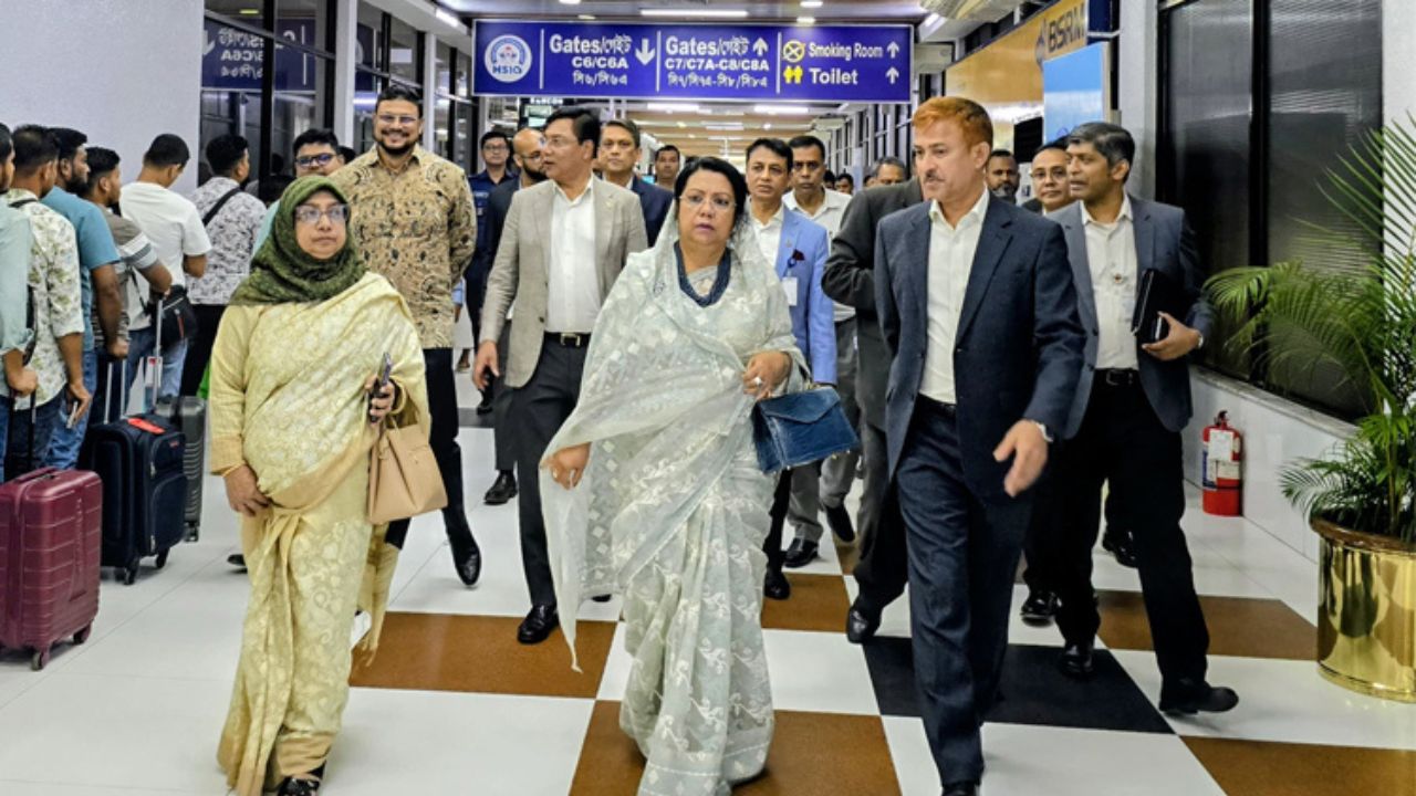 Hajj flights set to begin as ministers review preparations