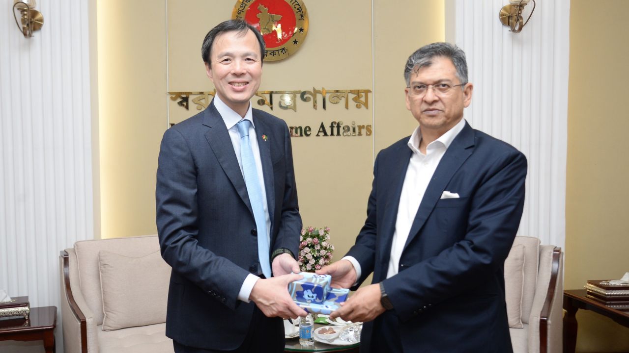 Bangladesh, Singapore 