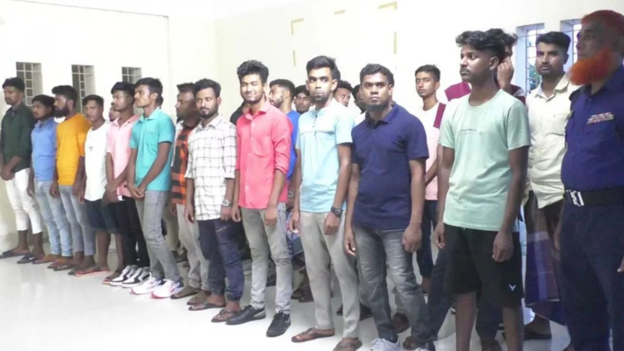 36 Bangladeshis return after 17 months in Indian jail