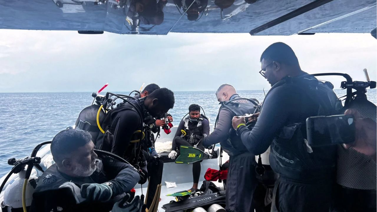 Maldives suspends search for 4 Italians after military diver dies
