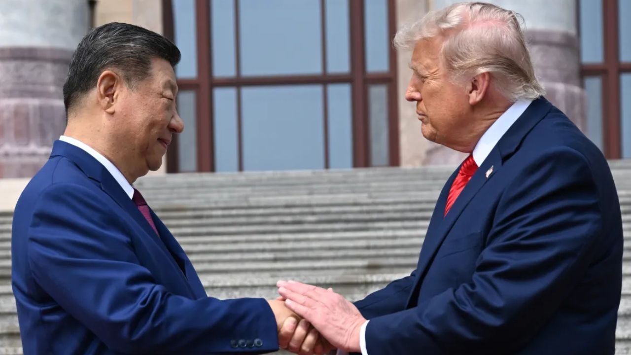 Trump opposes Taiwan independence after China visit