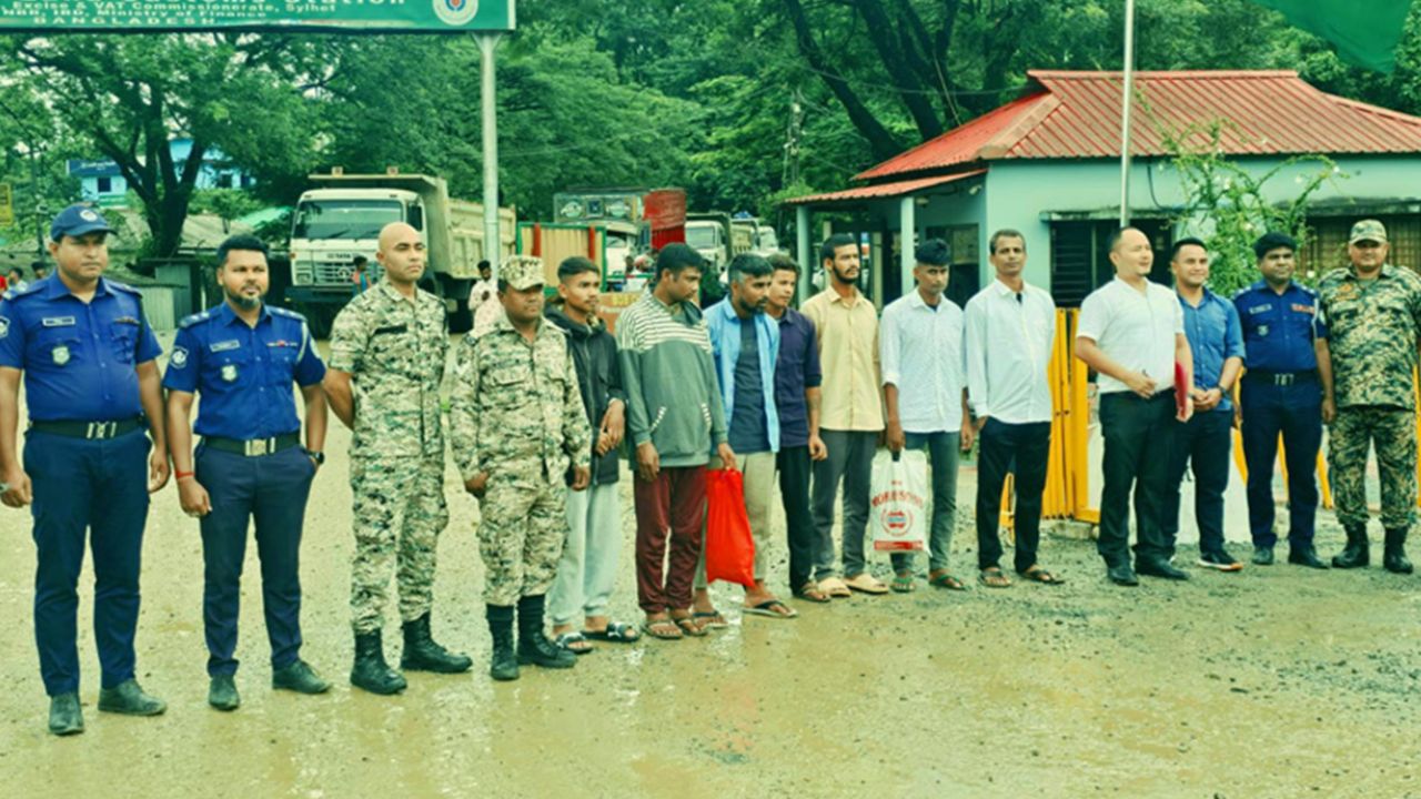 7 Bangladeshis return after serving jail terms in India