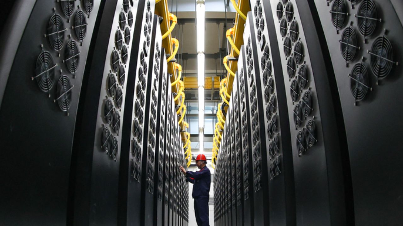 China overtakes US with world’s most powerful supercomputer China supercomputer overtakes US