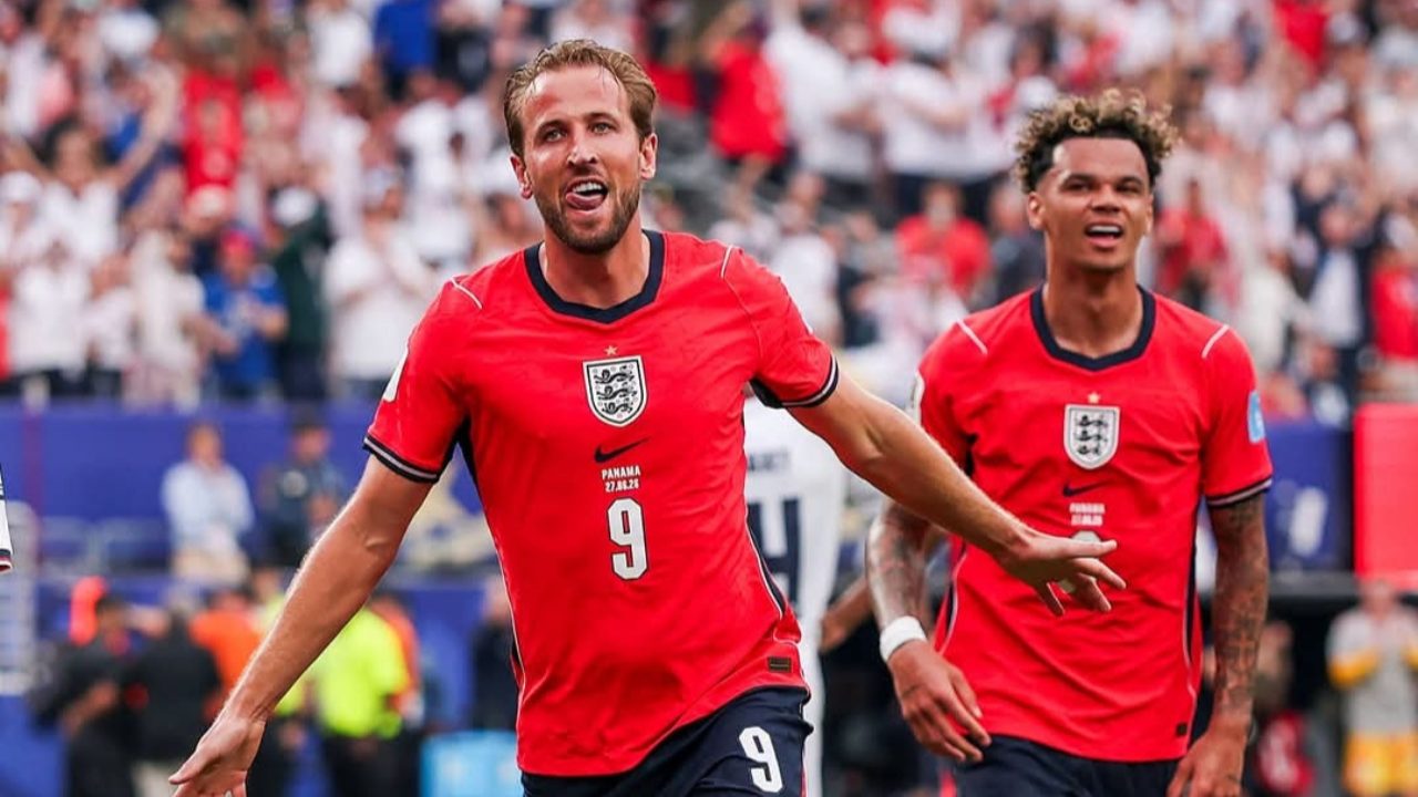 Kane breaks World Cup record as England top Group L