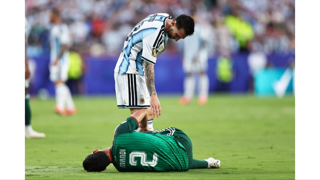 Messi espaces sending off and makes Algeria pay
