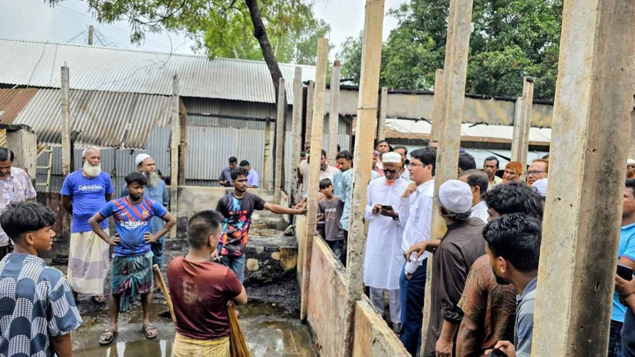 Roumari market fire
