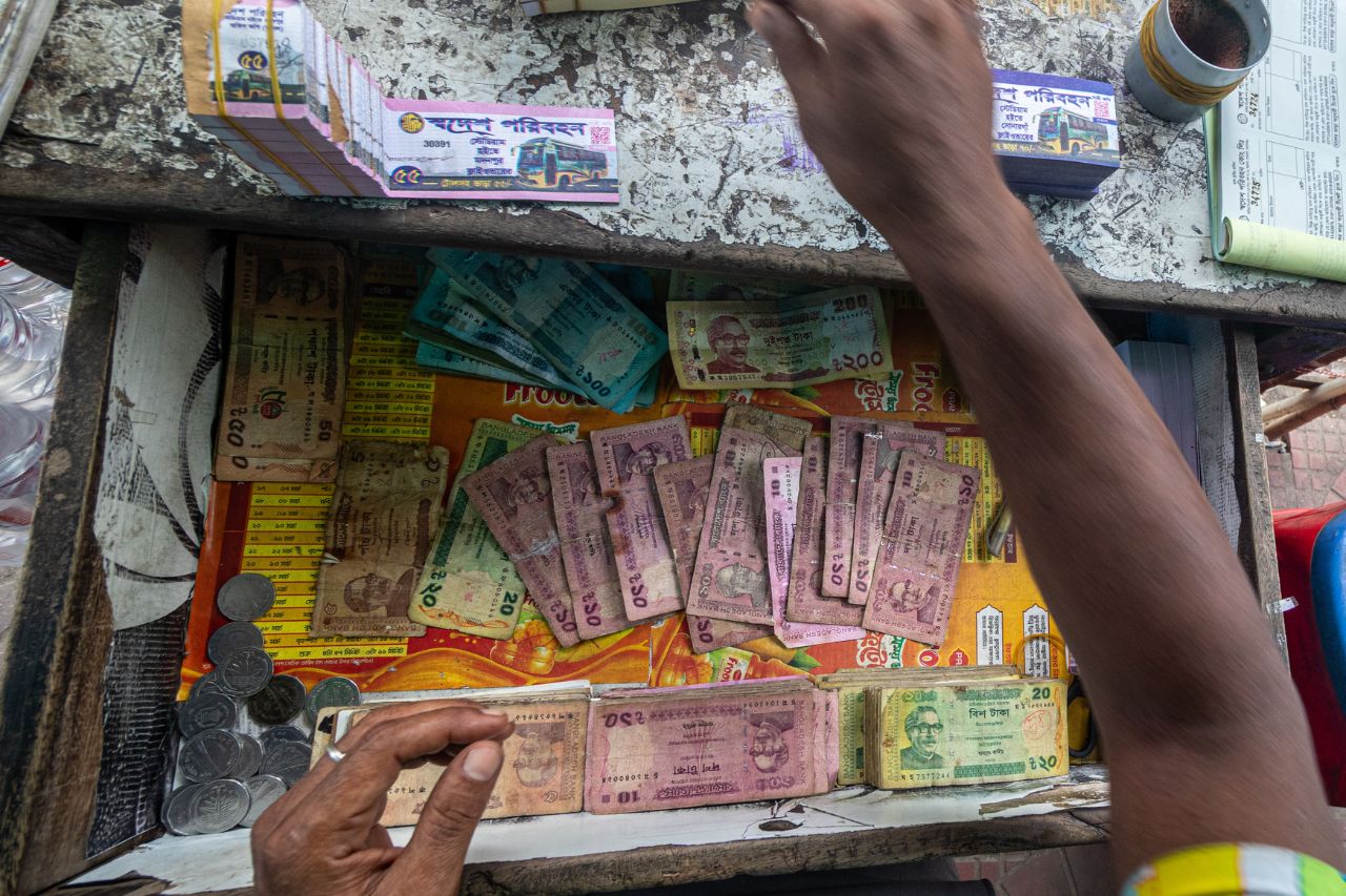 damaged currency