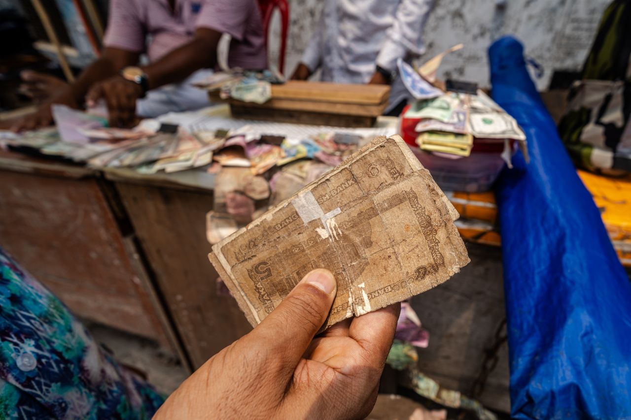 damaged currency