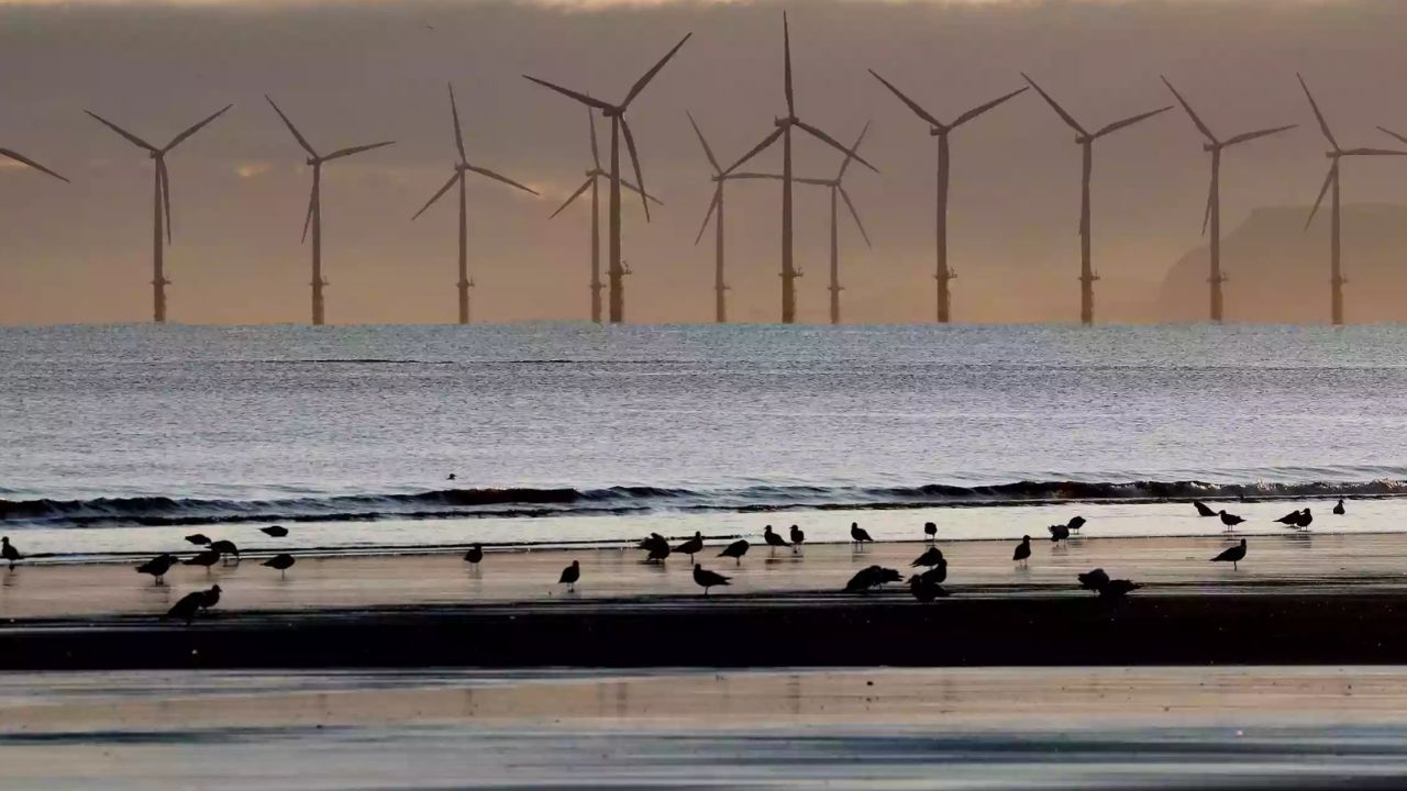 UK sets target to cut carbon emissions by 87% by 2042