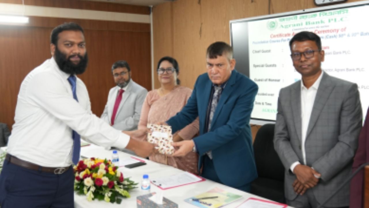 Agrani Bank honours 78 officers after foundation training Agrani