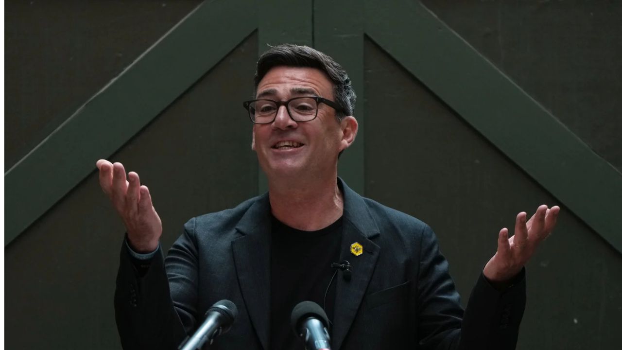 Why Britain will change PMs without an election Andy Burnham