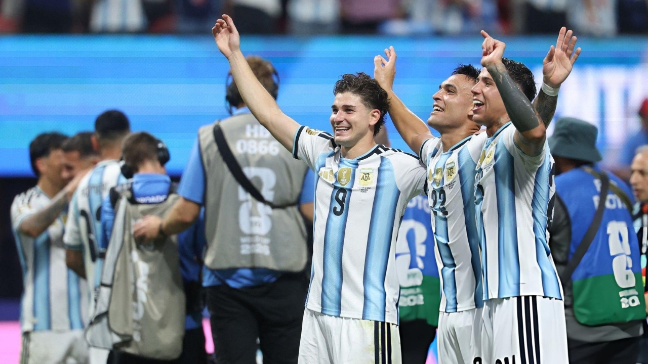 Alvarez and Lautaro salute Argentina’s never say die spirit