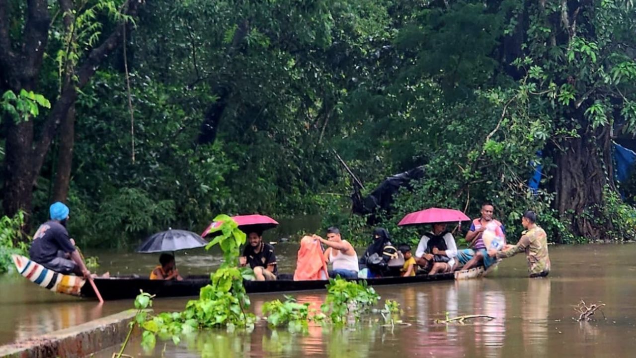 Army deployed in Chattogram as flood situation worsens Army deployed in Chattogram