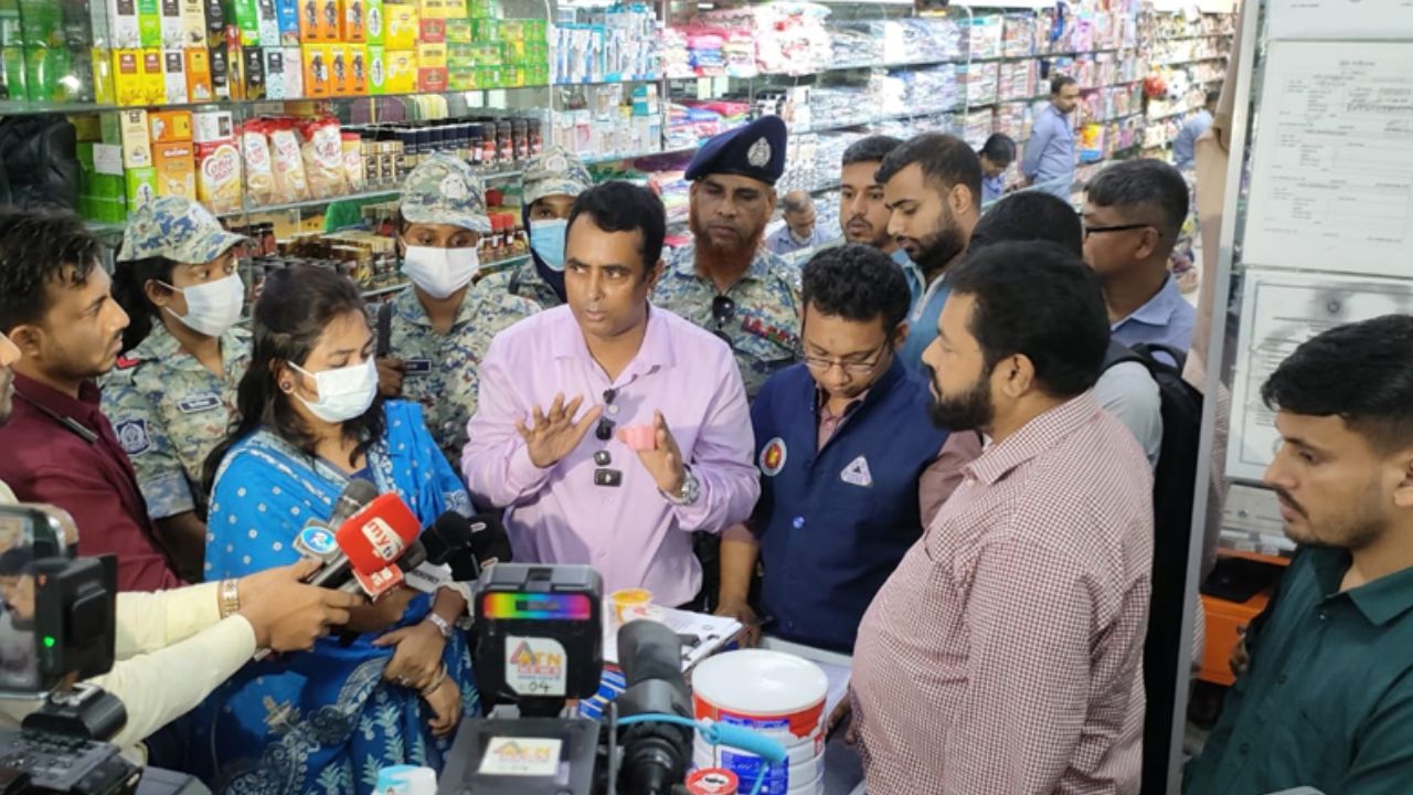 BSTI fines two Bashundhara City shops Tk6 lakh