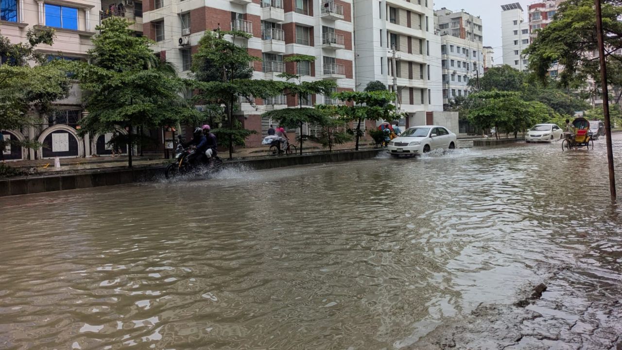 Rain, drainage failures submerge Bashundhara Residential Area Bashundhara Residential Area drainage failures