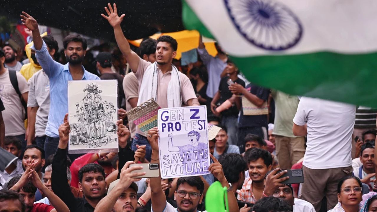 Pradhan’s exit: Modi govt seeks time as Cockroach protests continue