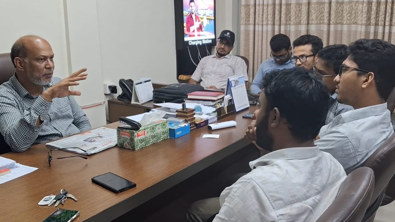 Cucsu demands action against Chhatra League campus activities Cucsu