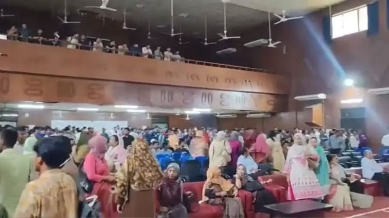Dhaka College