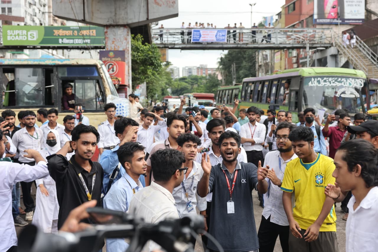 Dhaka road block