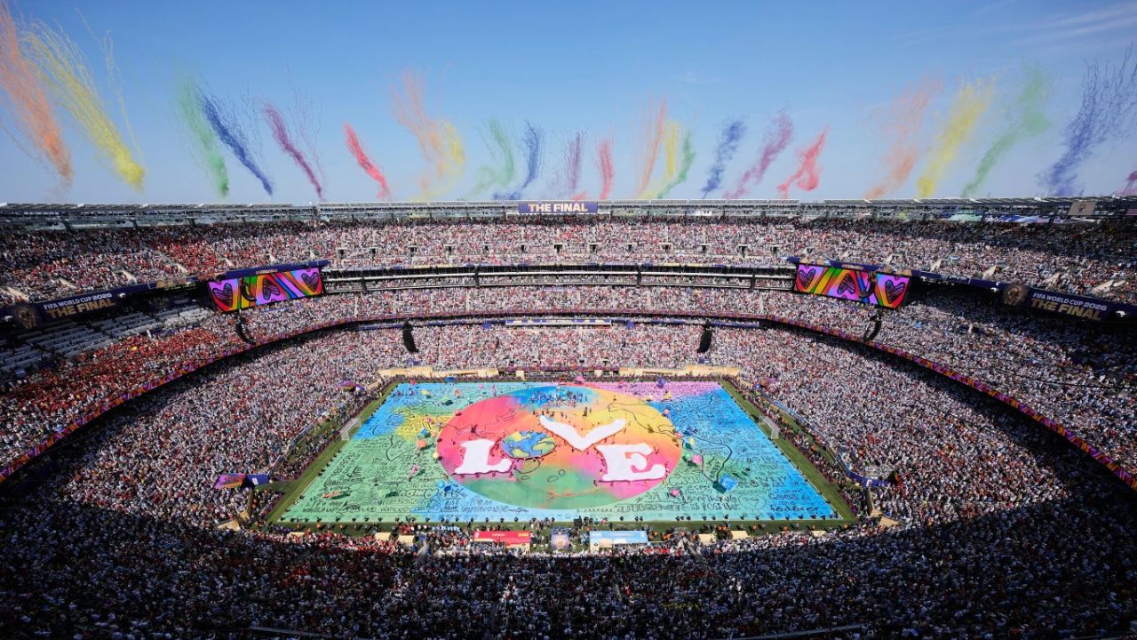 A concert between two halves: Madonna, BTS, Shakira and 11 unforgettable minutes FIFA World Cup halftime show