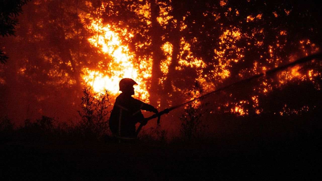 Over 220,000 evacuated as wildfires rage in France, Spain France Wildfire