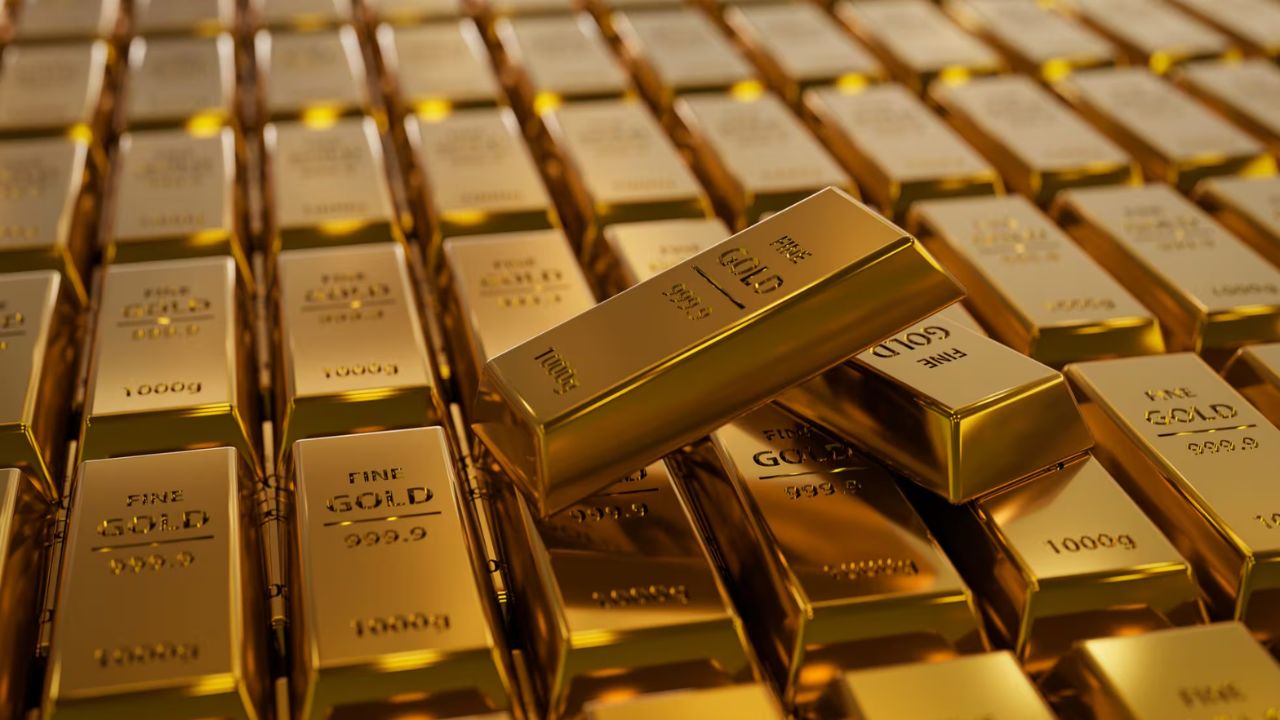 Gold smuggling: Couriers get caught, kingpins remain out of reach Gold smuggling