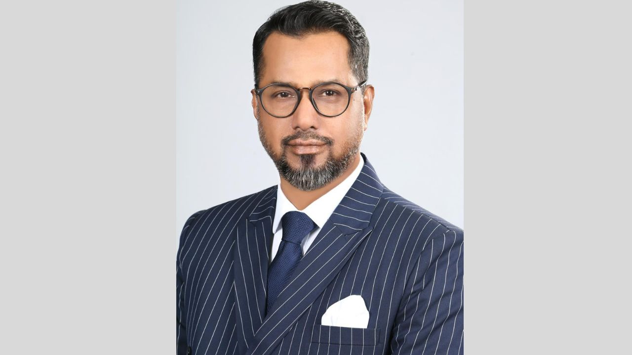 Hossain Sadat