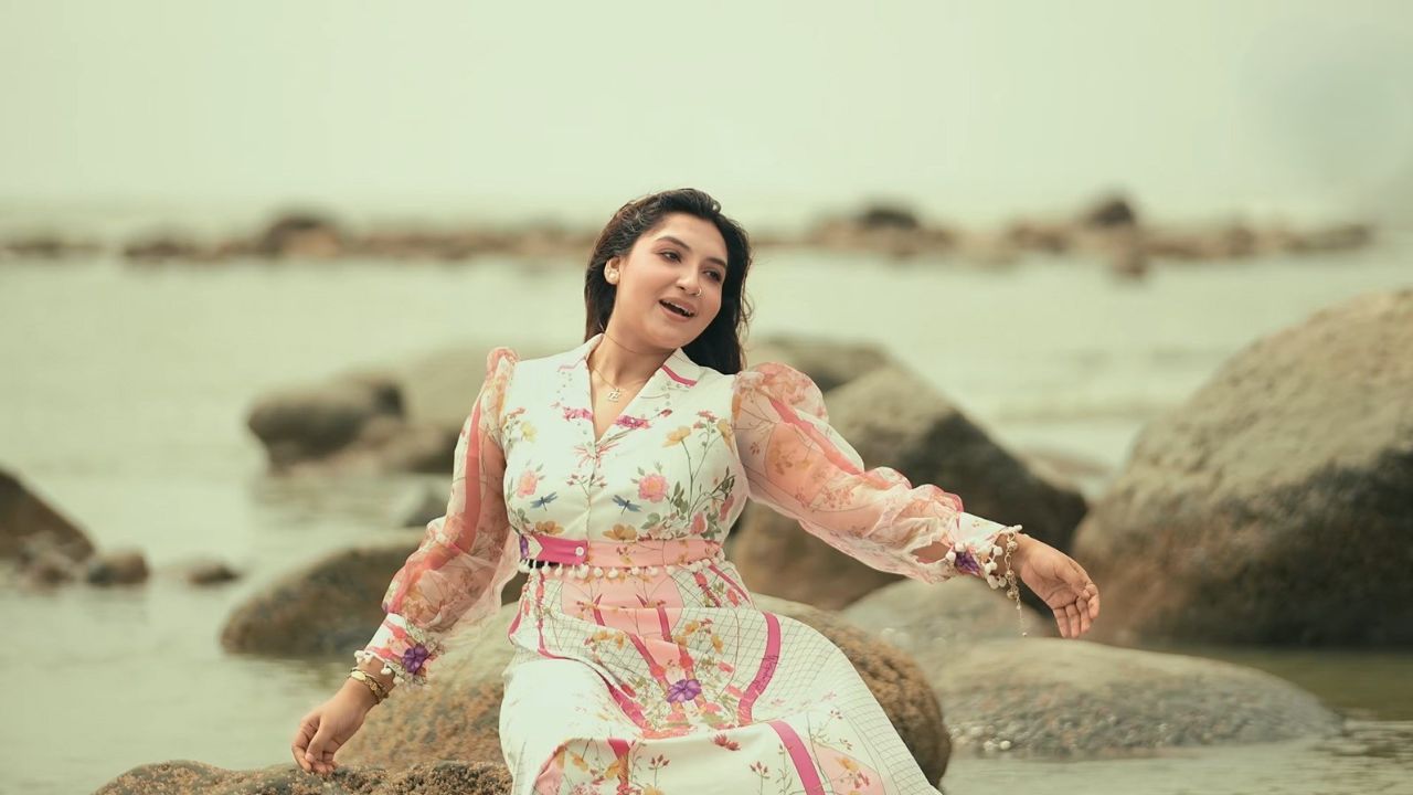 Humaira Eshika returns with romantic single Paraan Humaira Eshika Paraan