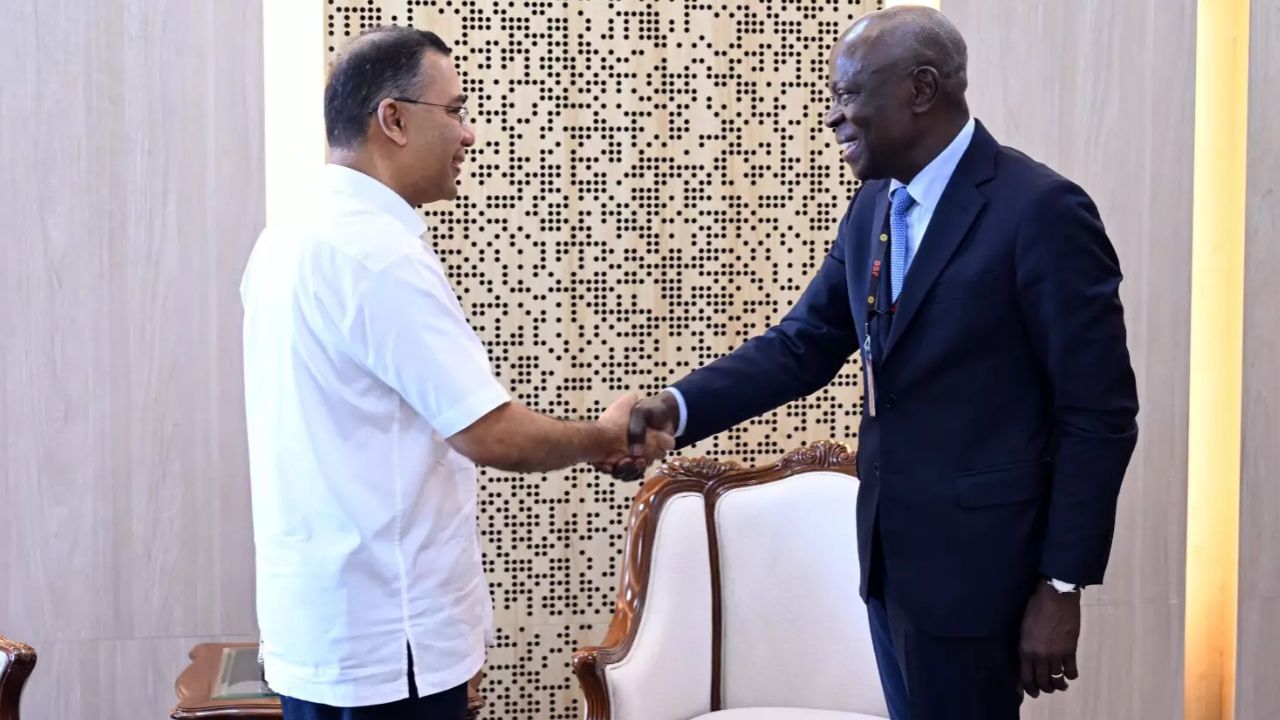 PM reaffirms labour rights commitment in talks with ILO chief ILO director general
