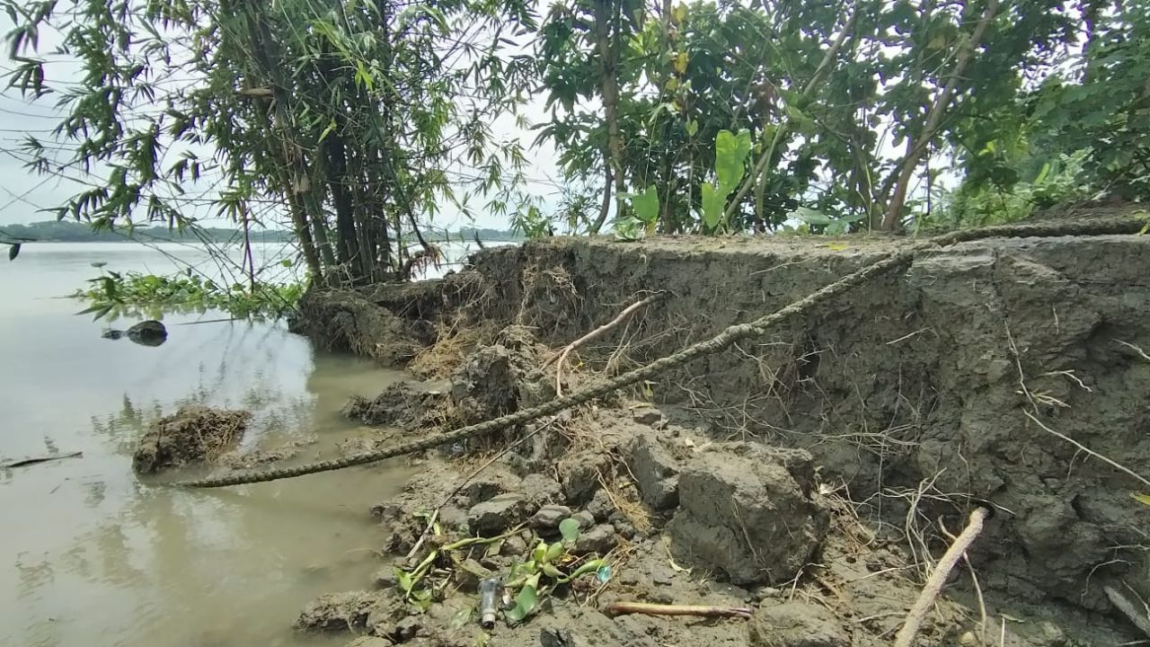 Sugandha erosion wipes out villages, graves