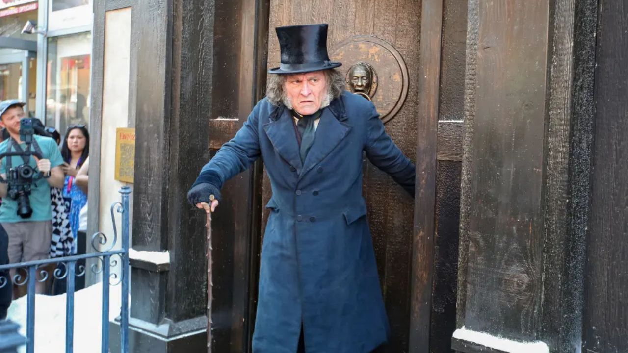 Johnny Depp’s eerie Scrooge makeover stuns fans