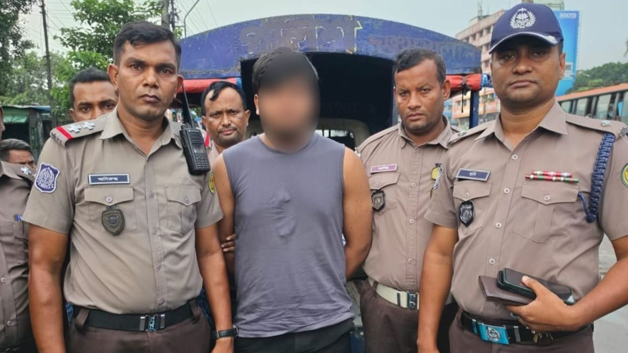 Man held with foreign pistol after car chase in Gabtoli Man held