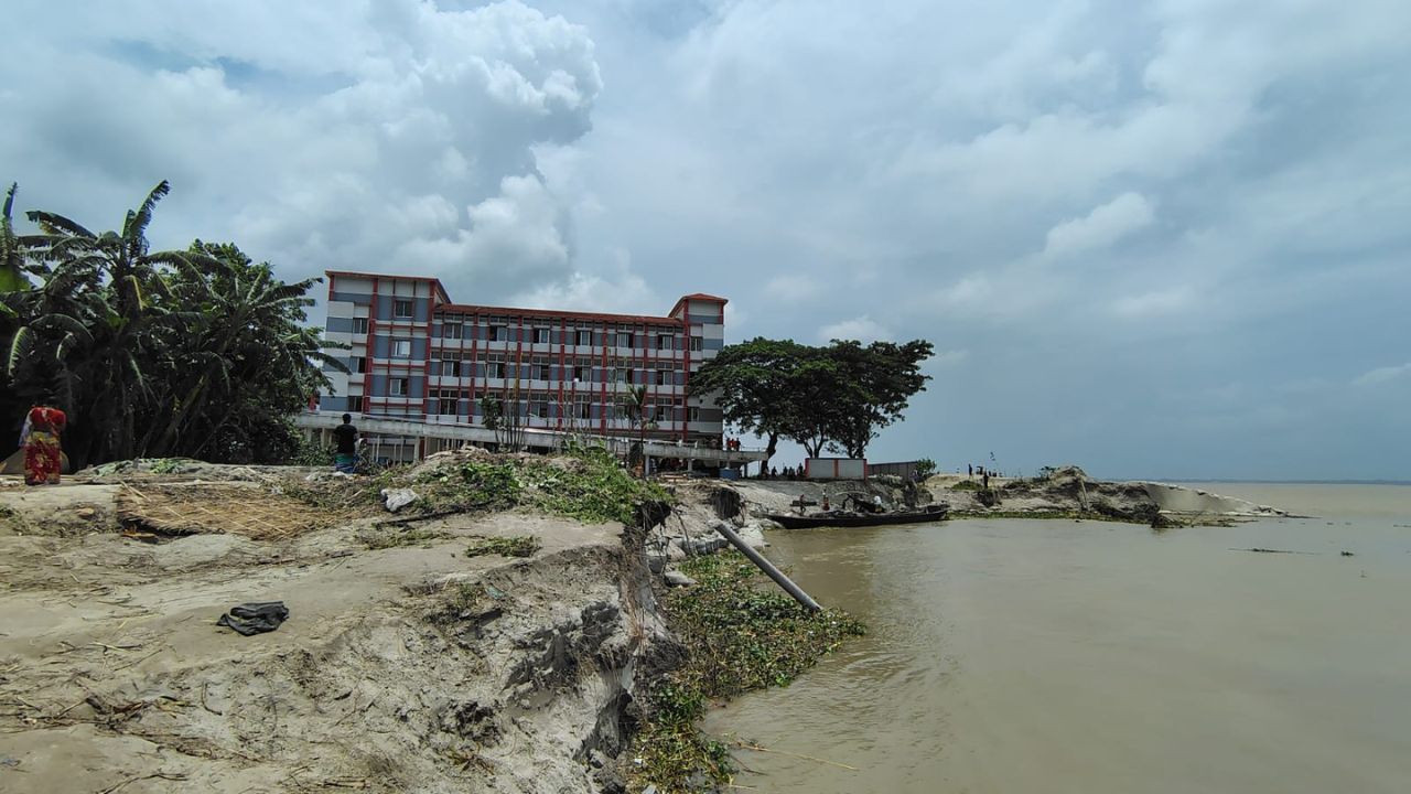 Jamuna erosion swallows dozens of homes in Manikganj