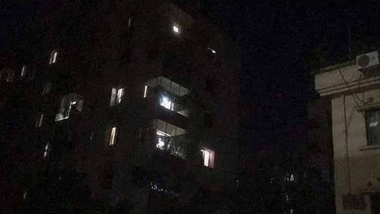 Moghbazar grid fire disrupts power supply in key Dhaka areas Moghbazar grid fire