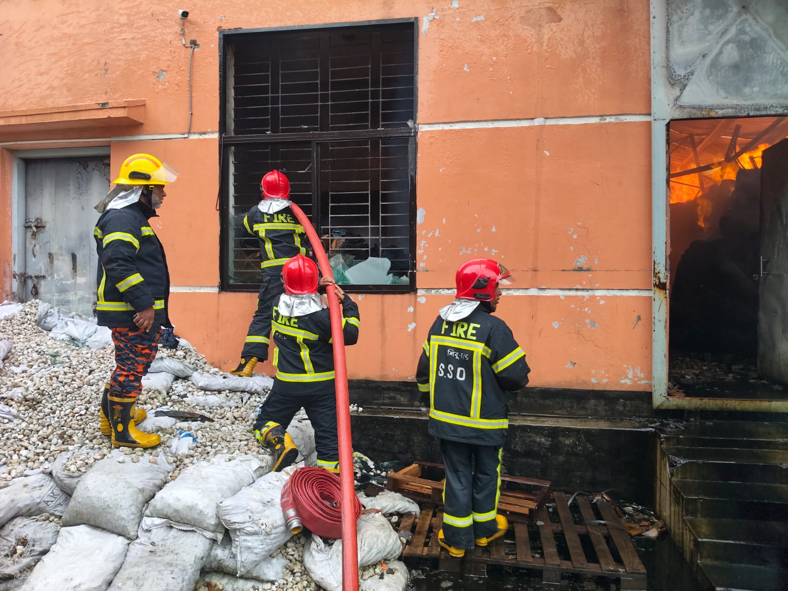 Narayanganj EPZ fire