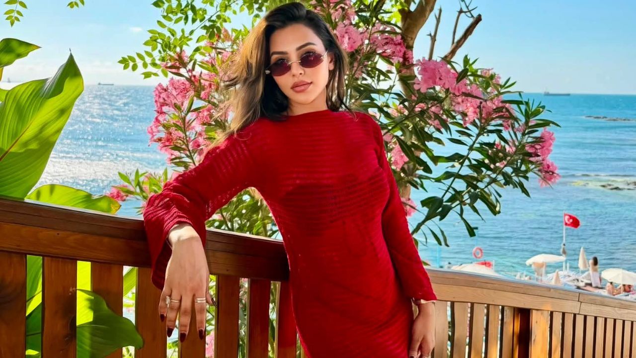 Nusrat Faria travel post