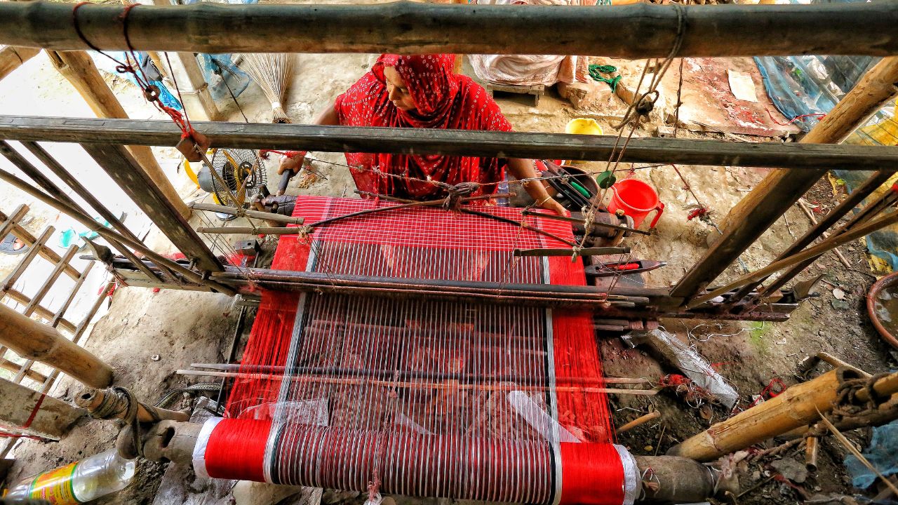 The fading looms of Phultala Phultala looms