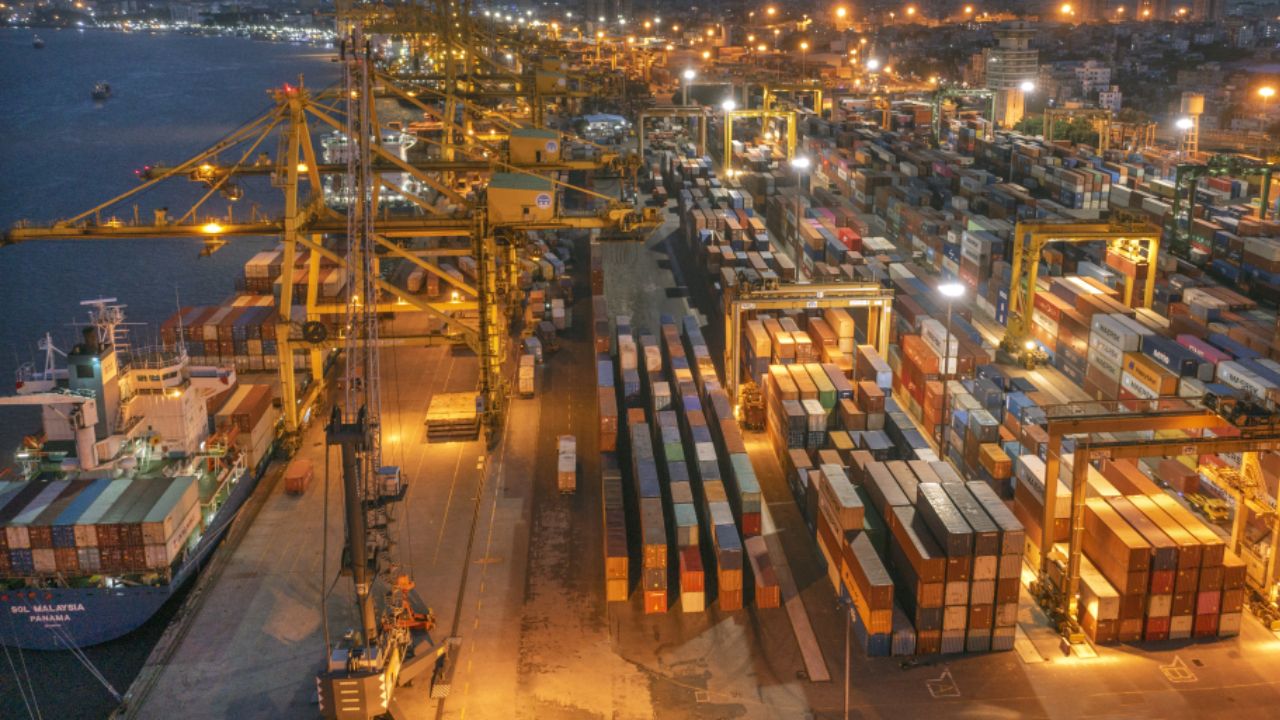 Port empty container crunch