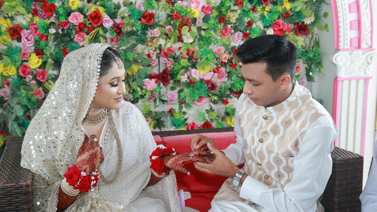 Robina Maroof Bangladeshi husband