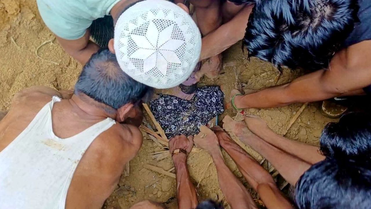 Rohingya camp wall collapse
