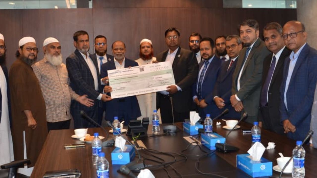 Shahjalal Bank backs Hajj fair with Tk15 lakh Shahjalal