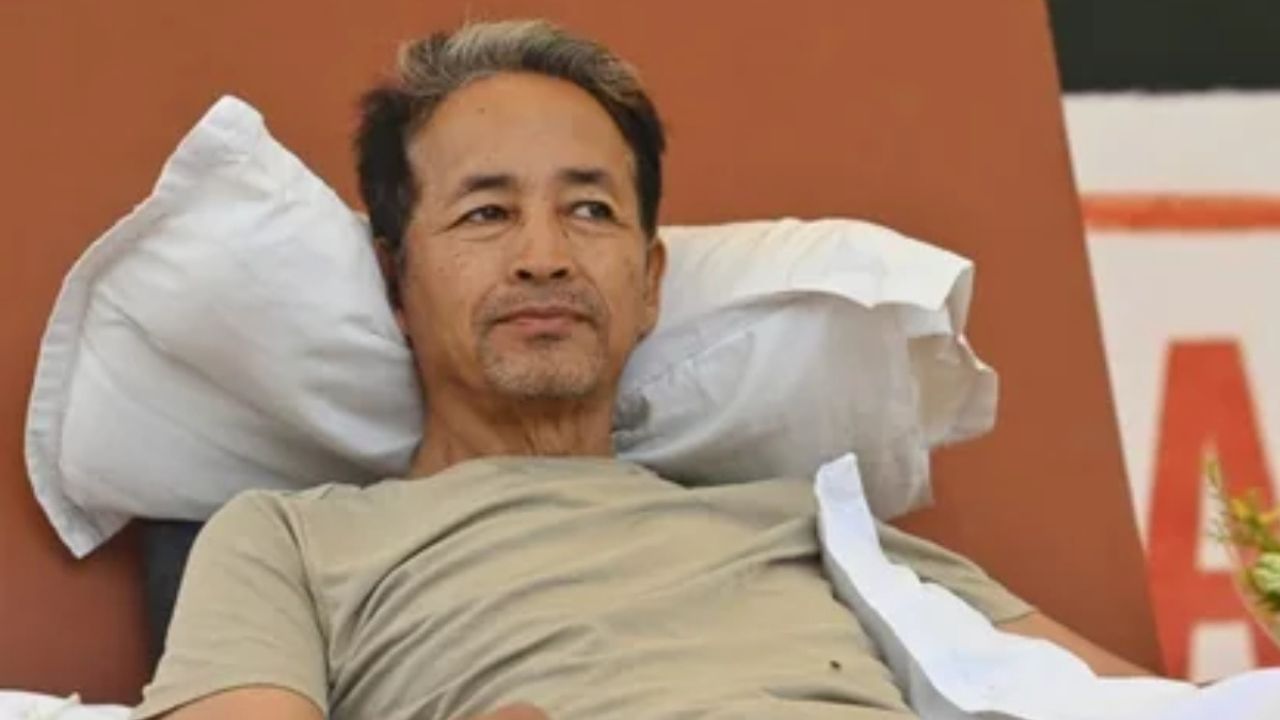 Celebrities stand by Wangchuk in students’ justice campaign Sonam Wangchuk hunger strike