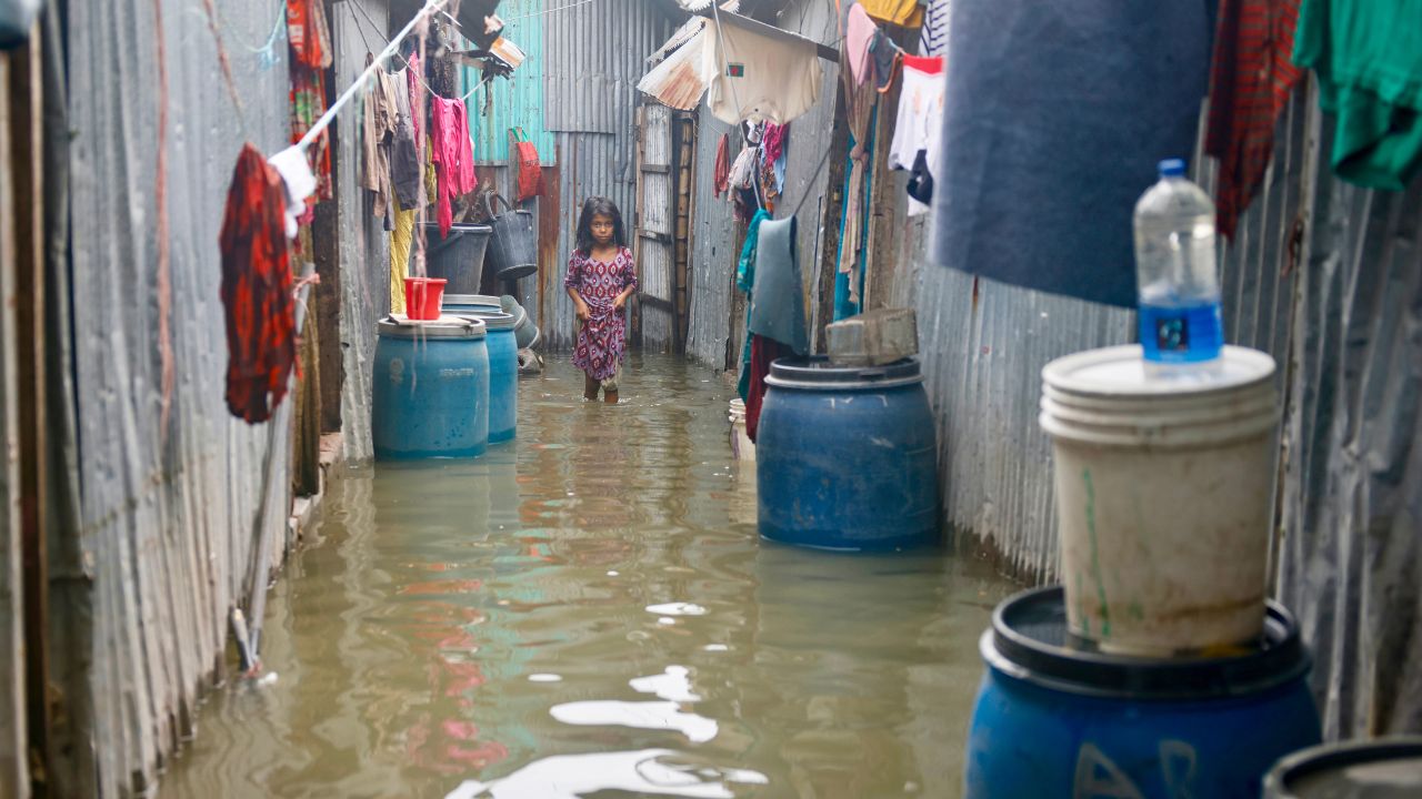 Dhaka remain submerged