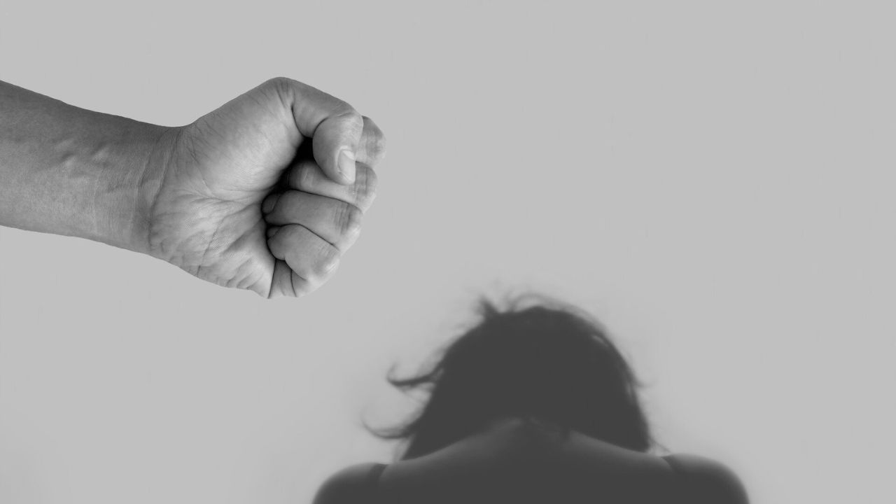 Woman alleges assault, false case after seeking police help