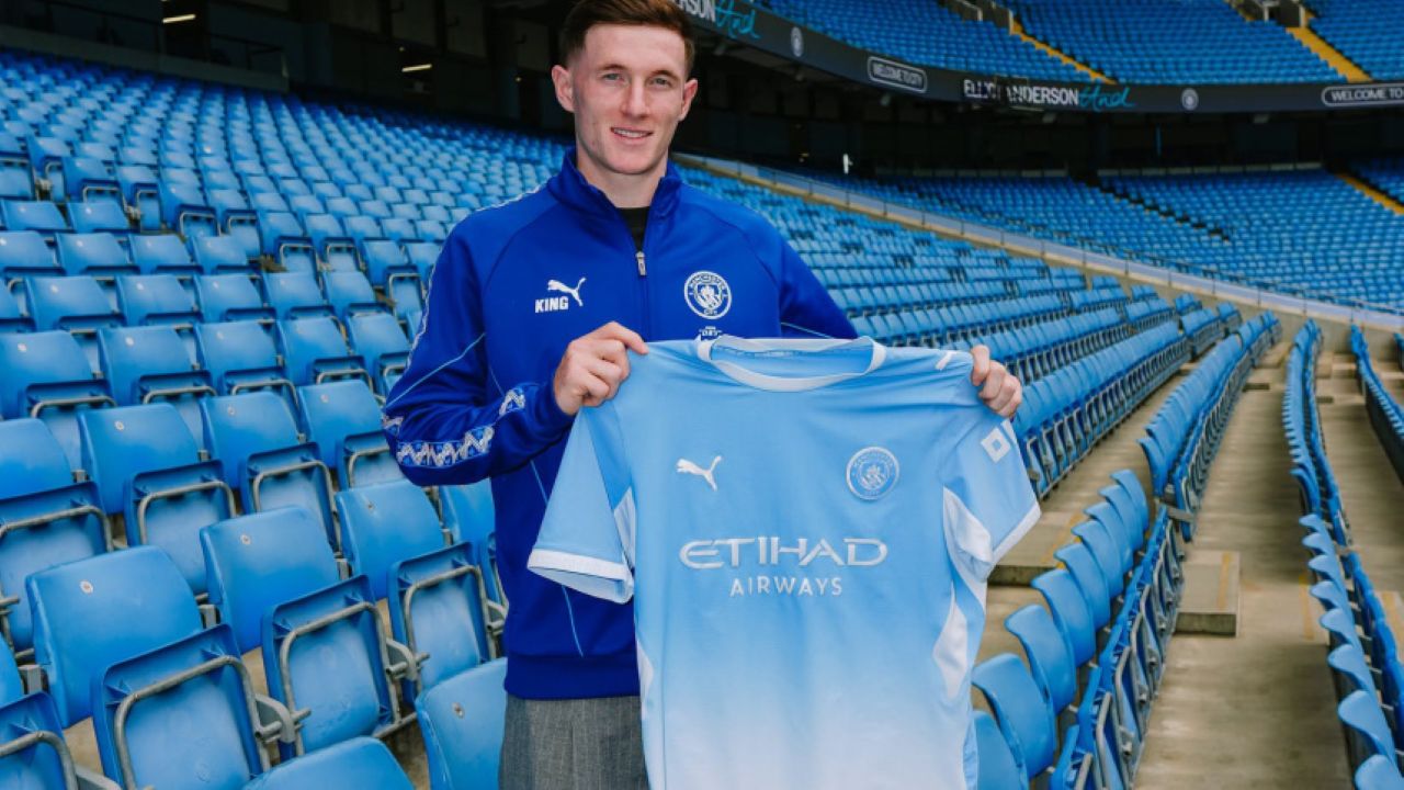 Anderson declares Man City ‘kings of Manchester’ after £116m move